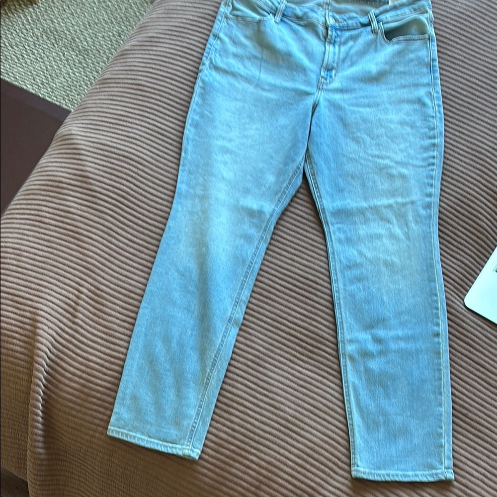 Light blue jeans Old Navy size 14